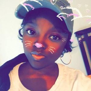 Meet your Posher, Janieva